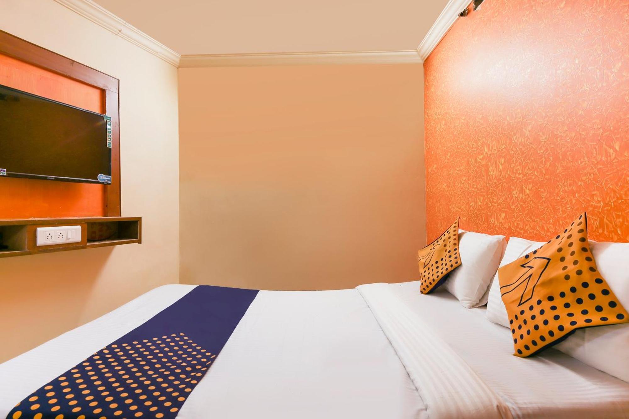 Hotel O Super Guest House Ahmedabad Exterior foto